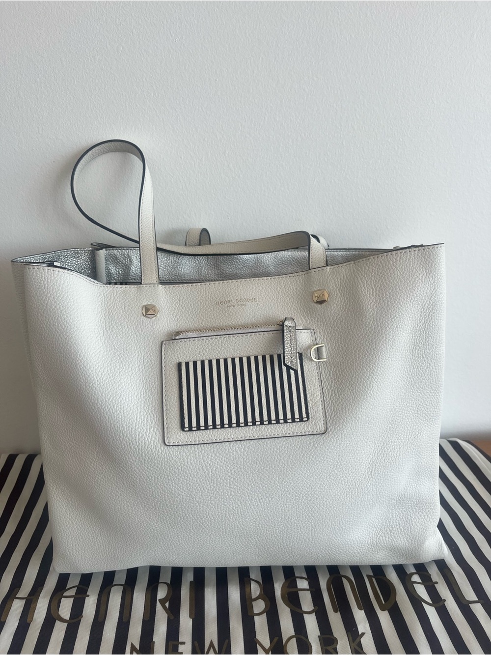 Henri Bendel influencer tote.White Leather with silver accents